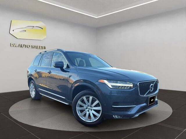 2018 Volvo XC90 T6 Momentum
