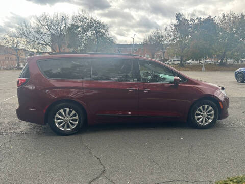 2018 Chrysler Pacifica Touring L Plus