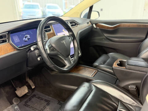 2017 Tesla Model X 90D