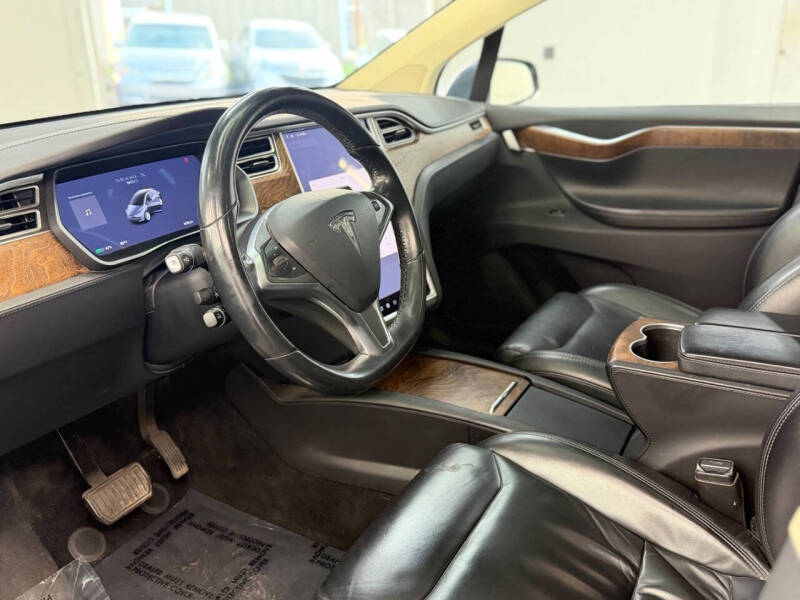 2017 Tesla Model X 90D