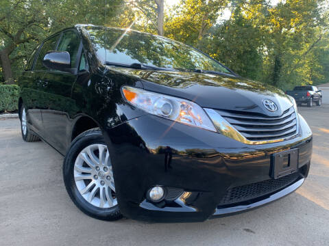 2014 Toyota Sienna for sale at Urbin Auto Sales in Garfield NJ