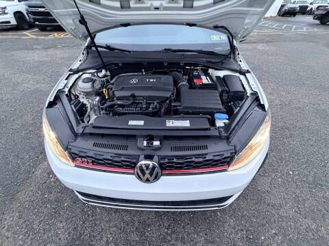 2020 Volkswagen Golf GTI S