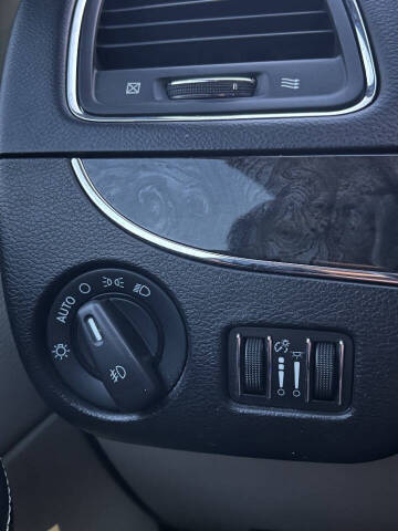 2012 Chrysler Town and Country Touring