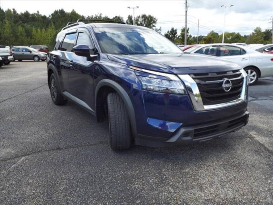 2022 Nissan Pathfinder for sale at MOORE BROTHERS in Oxford, MS