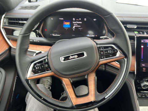 2025 Jeep Grand Cherokee Summit Reserve