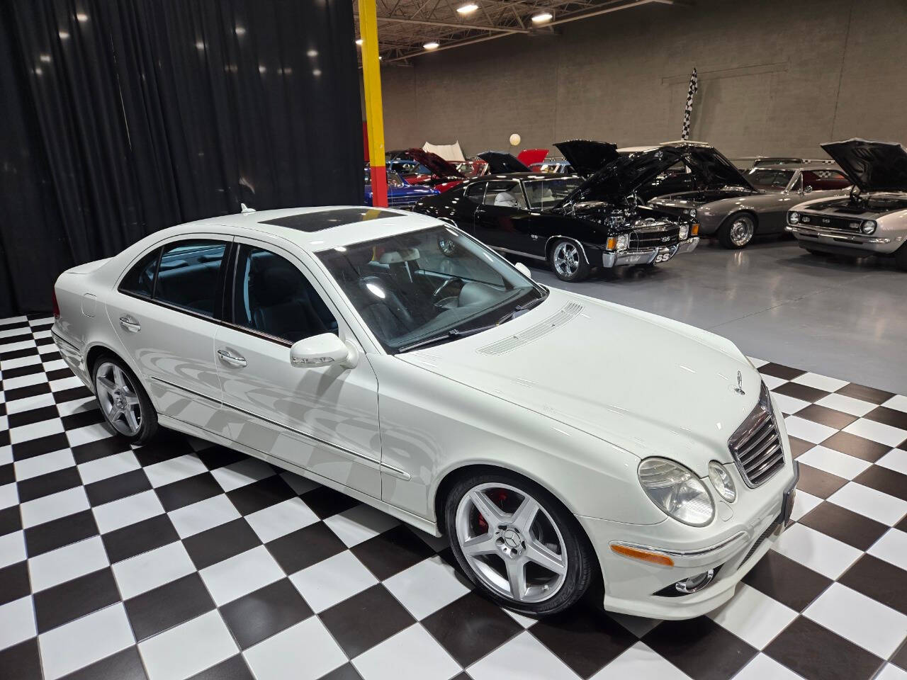2009 Mercedes-Benz E-Class 32