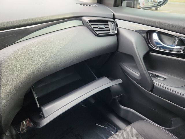 2017 Nissan Rogue Sport SV