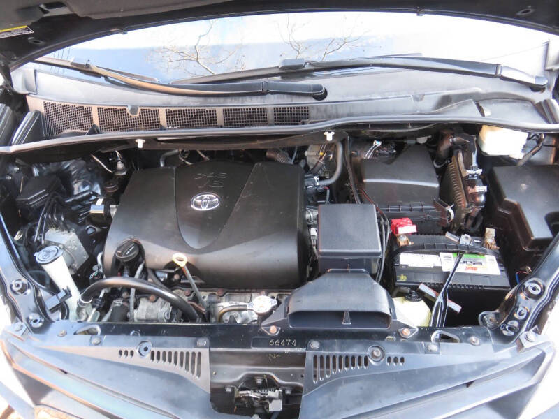 2020 Toyota Sienna L 7-Passenger