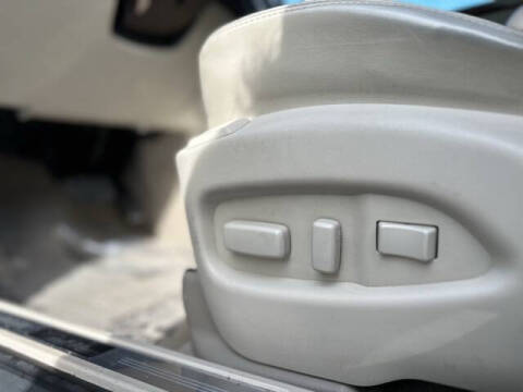 2011 Cadillac SRX Performance Collection