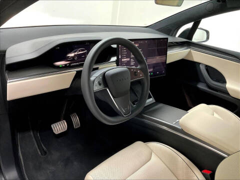 2023 Tesla Model X Plaid