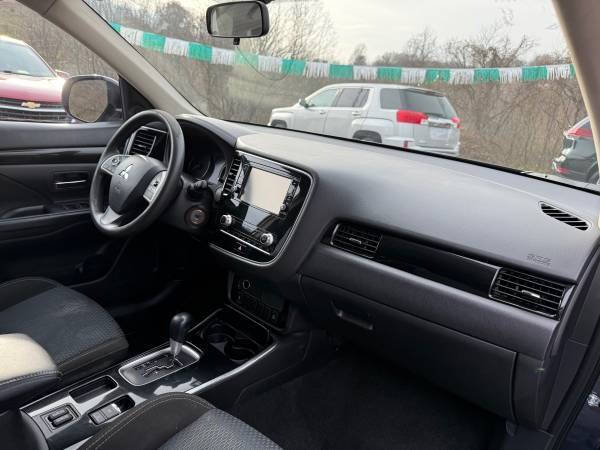 2020 Mitsubishi Outlander ES