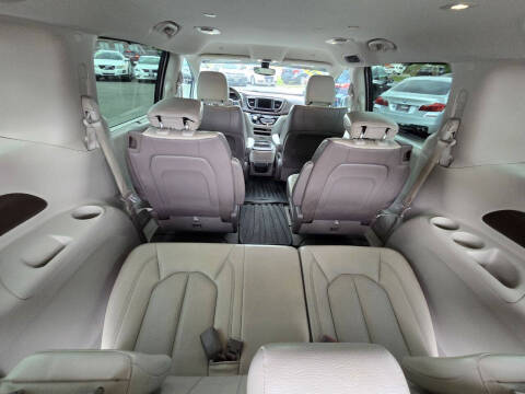 2019 Chrysler Pacifica Touring L