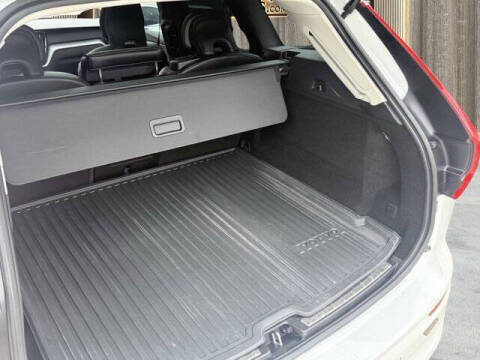 2023 Volvo XC60 B5 Core