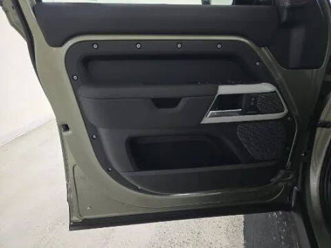 2024 Land Rover Defender 110 P300 S