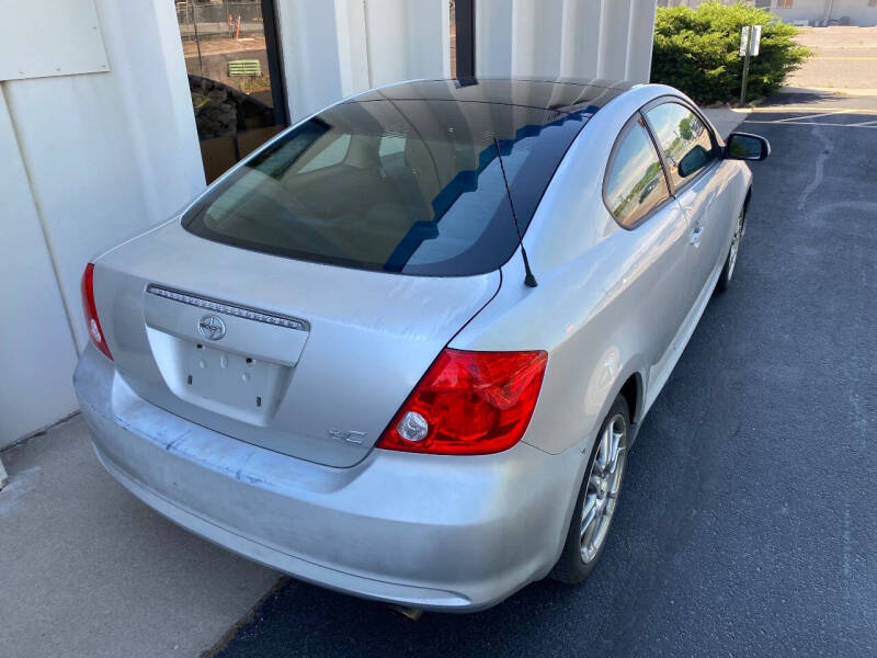 2005 Scion tC