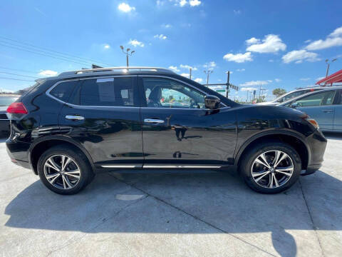 2017 Nissan Rogue SL