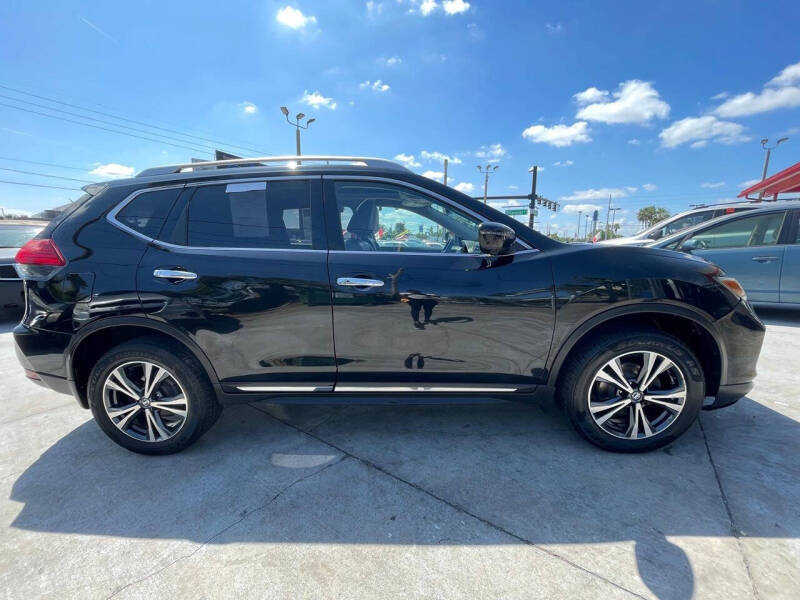 2017 Nissan Rogue SL