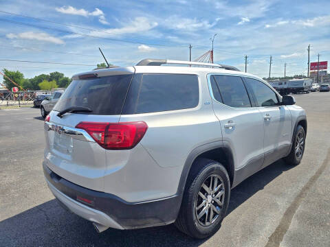 2017 GMC Acadia SLT-1