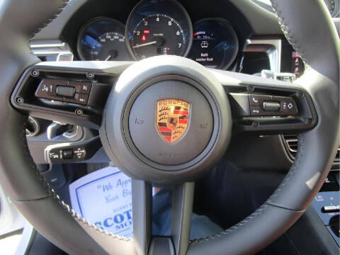 2023 Porsche Macan