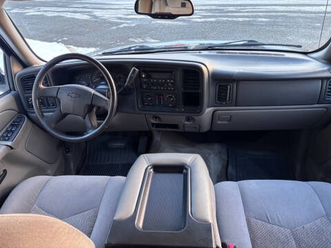 2004 Chevrolet Suburban 1500 LT