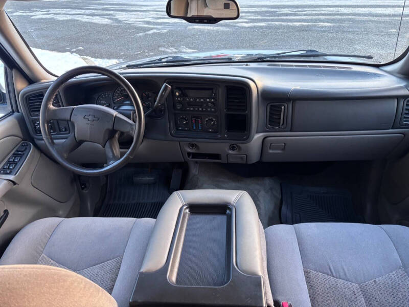 2004 Chevrolet Suburban 1500 LT