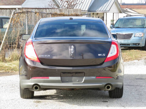2013 Lincoln MKS