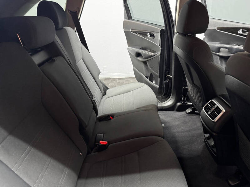 2020 Kia Sorento LX V6