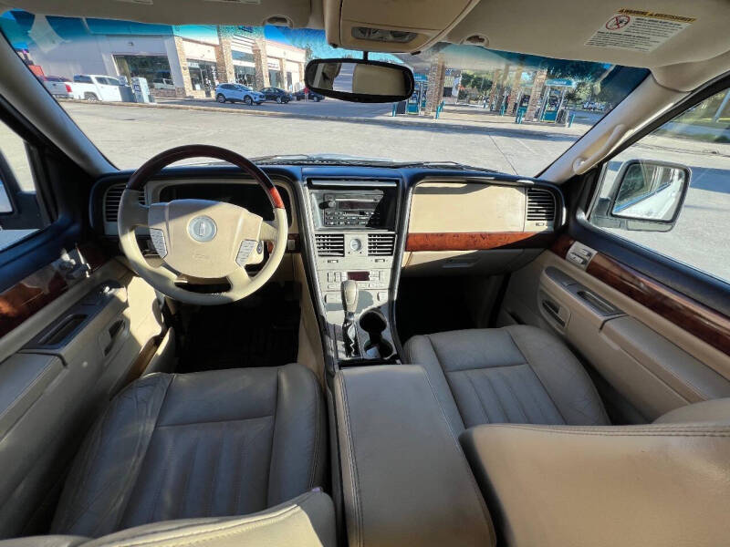 2005 Lincoln Aviator Luxury