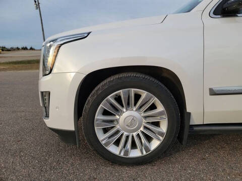 2019 Cadillac Escalade Platinum