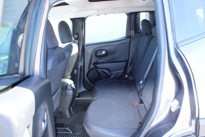 2017 Jeep Renegade Altitude