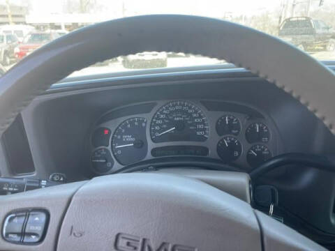 2005 GMC Yukon Denali