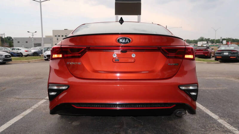 2021 Kia Forte GT Line