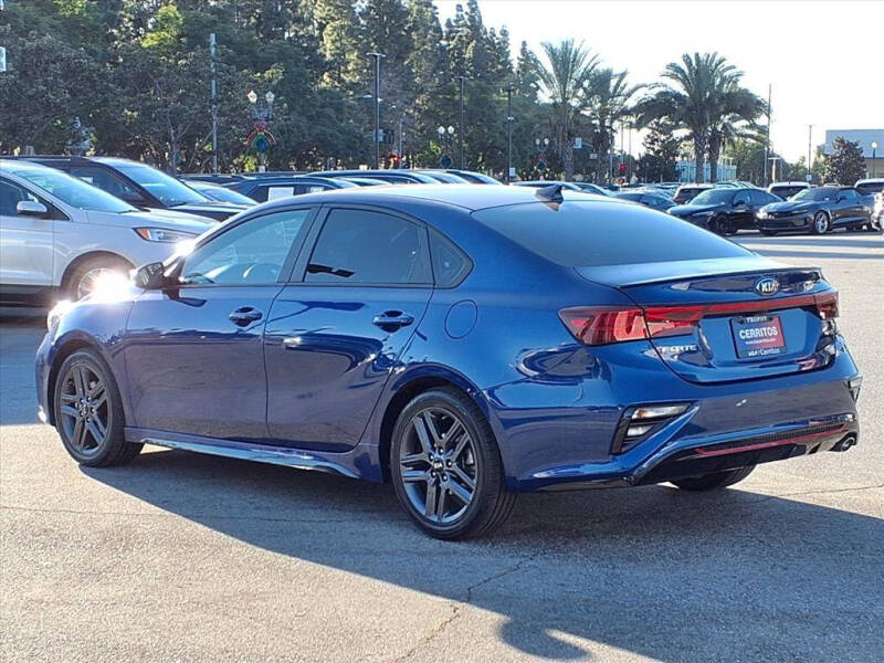 2021 Kia Forte GT Line