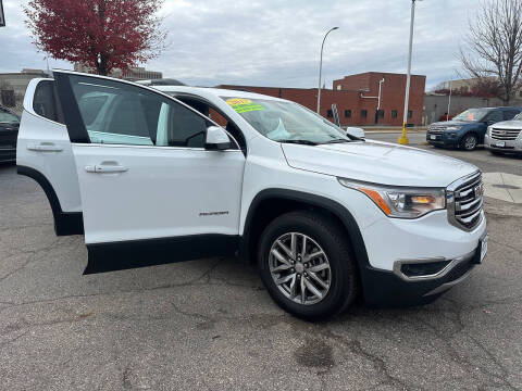 2017 GMC Acadia SLE-2