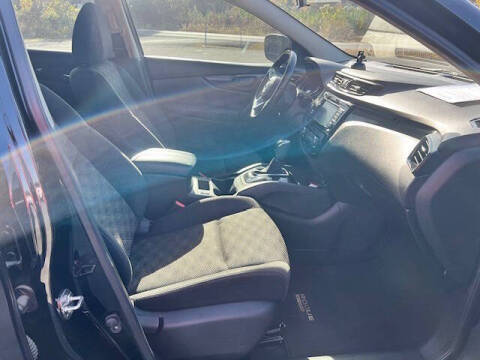 2021 Nissan Rogue Sport SV