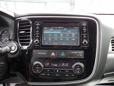 2016 Mitsubishi Outlander SE