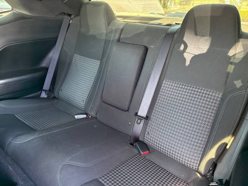 2019 Dodge Challenger SXT