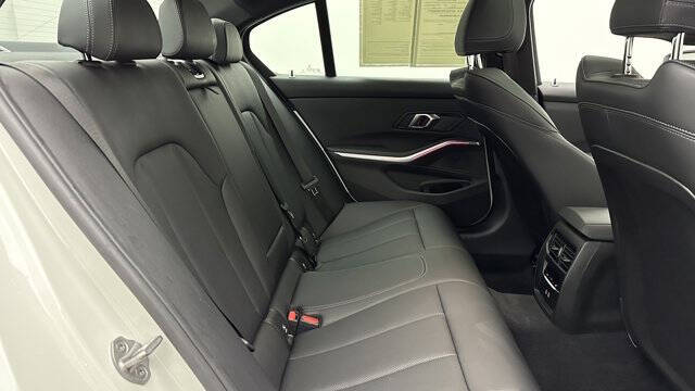 2025 BMW 3 Series 330i