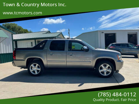 2008 Chevrolet Avalanche for sale at Town & Country Motors Inc. in Meriden KS