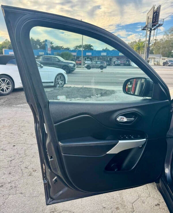 2018 Jeep Cherokee Latitude Plus