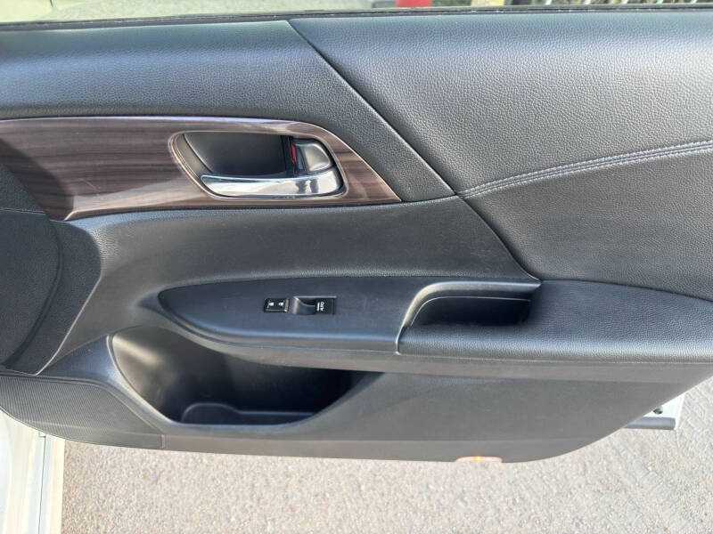 2017 Honda Accord Hybrid Touring