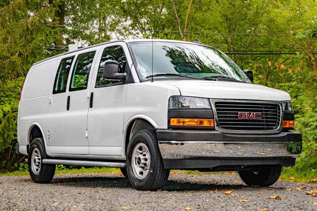 2023 GMC Savana 2500
