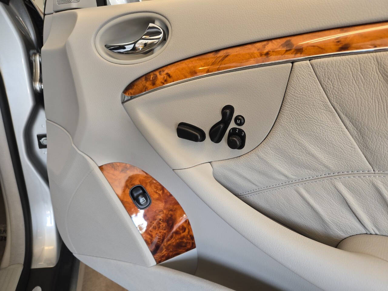 2005 Mercedes-Benz CLK 151