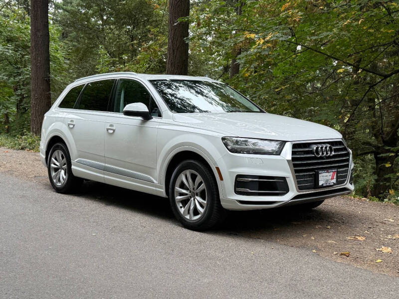 2019 Audi Q7 Premium Plus's photo