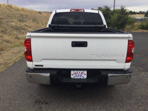 2018 Toyota Tundra SR5