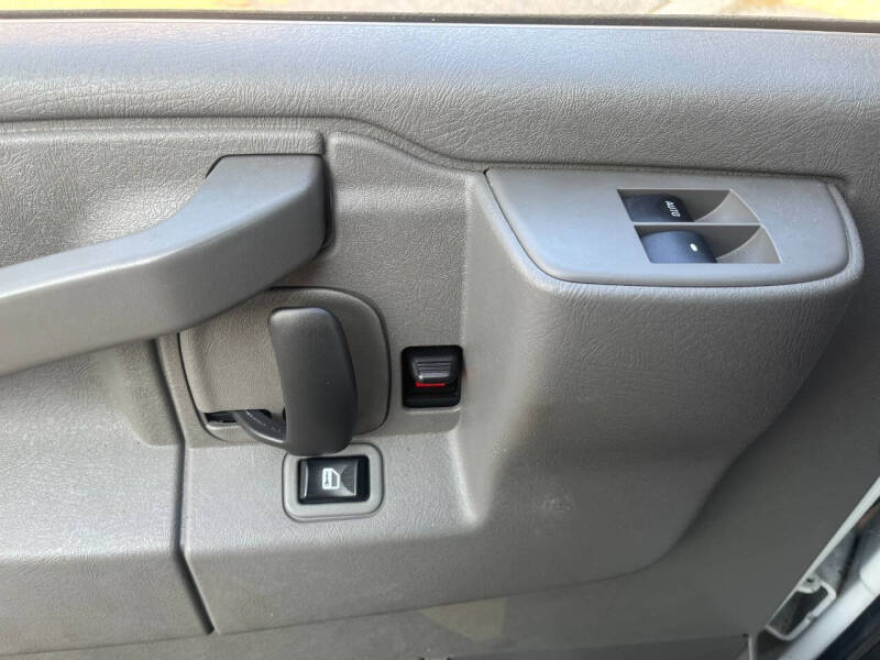 2017 Chevrolet Express 2500