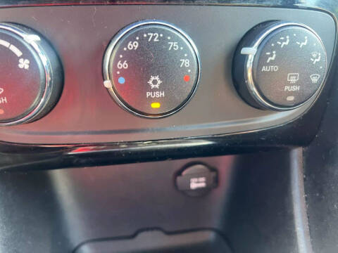 2012 Chrysler 200 Touring