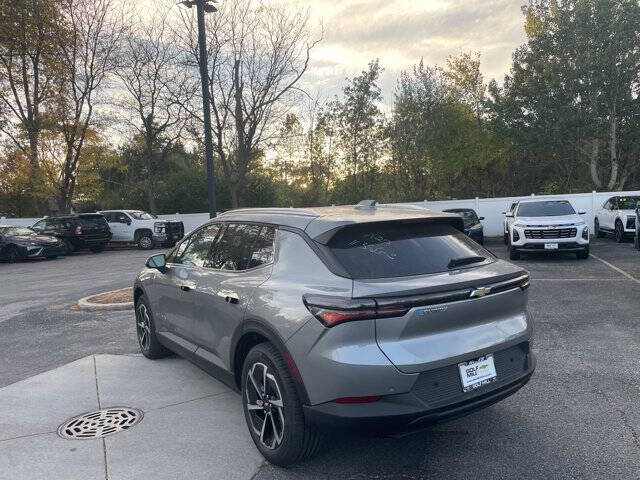 2026 Chevrolet Equinox EV LT 2