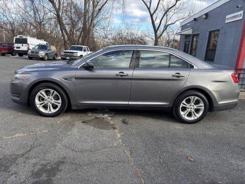 2014 Ford Taurus SEL