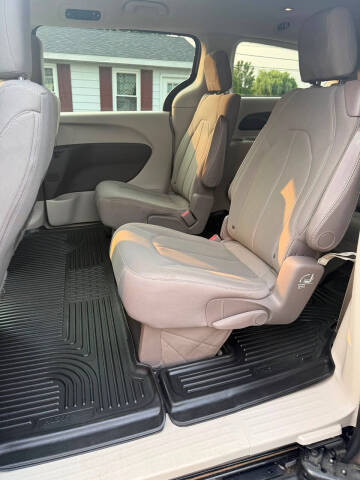 2017 Chrysler Pacifica Touring